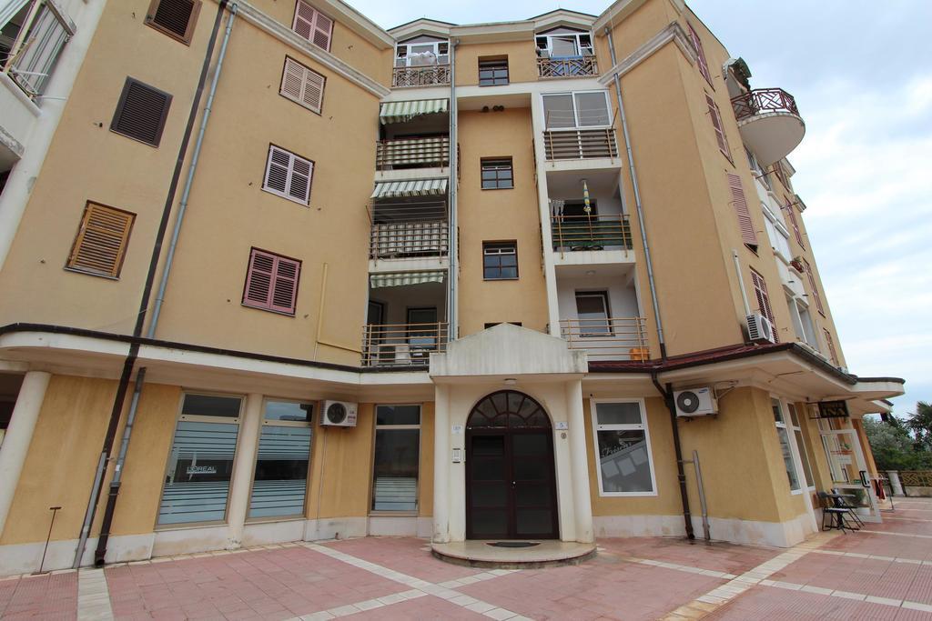 Room Roma Rovinj Ngoại thất bức ảnh