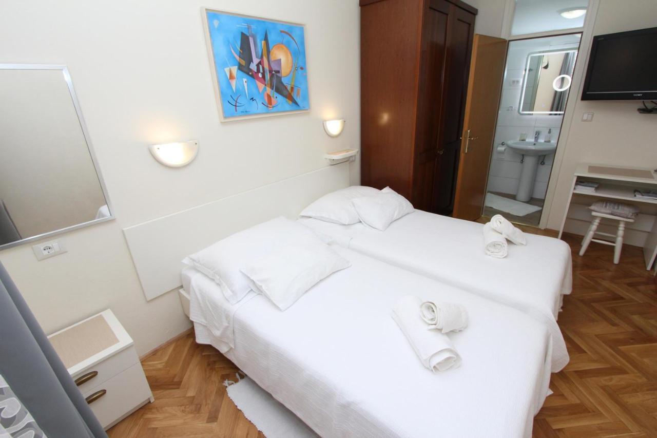 Room Roma Rovinj Ngoại thất bức ảnh
