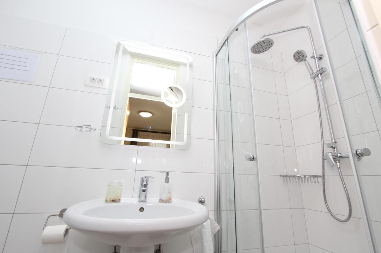 Room Roma Rovinj Ngoại thất bức ảnh